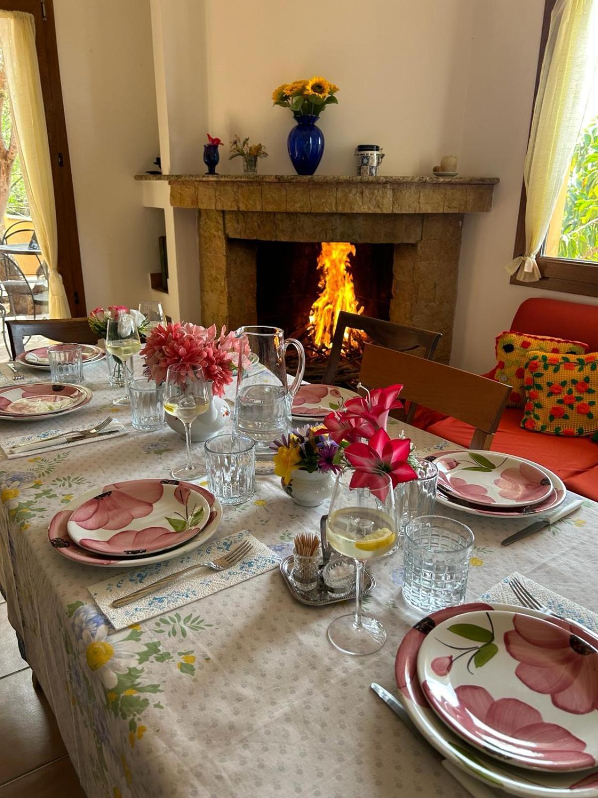 Villa Con Giardino Vista Mare กาปิตานา ภายนอก รูปภาพ