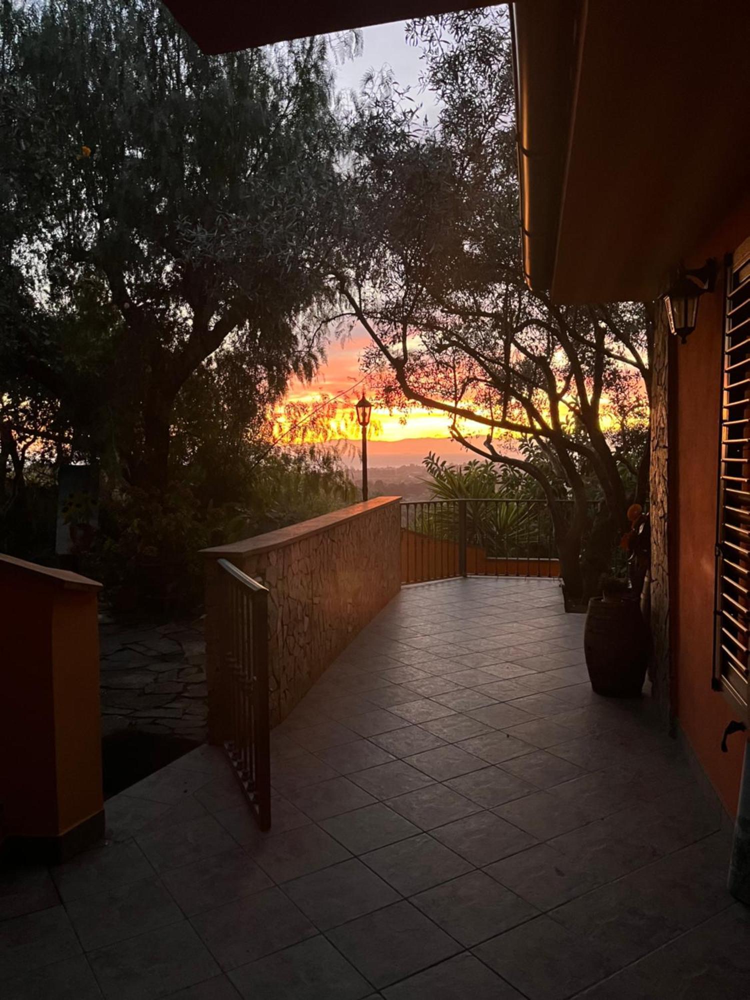 Villa Con Giardino Vista Mare กาปิตานา ภายนอก รูปภาพ